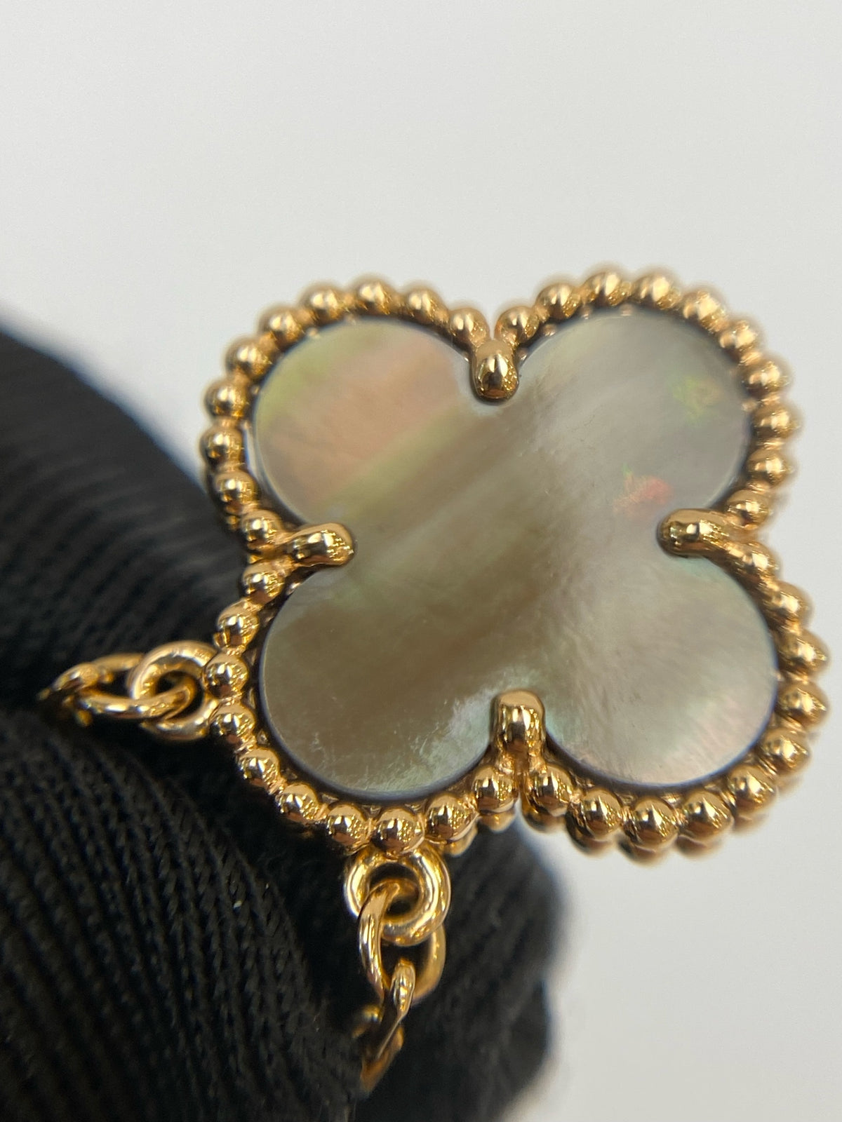 Van Cleef & Arpels Gray Necklace