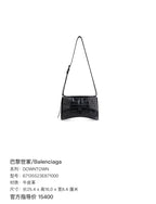 Balenciaga DOWNTOWN Leather Black Shoulder Bag 25.4 cm long x 16.0 cm high x 8.4 cm wide 67135523E871000