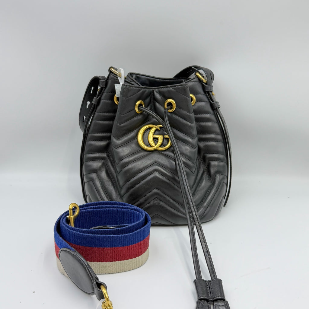 Gucci 476674D8GET8975