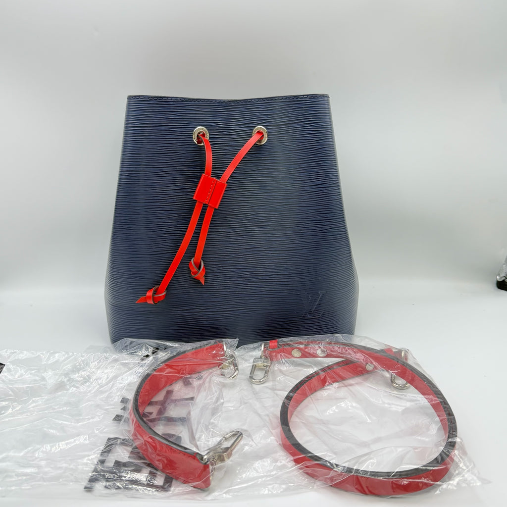 Louis Vuitton Leather 26.0x26.0x17.5cm M54367