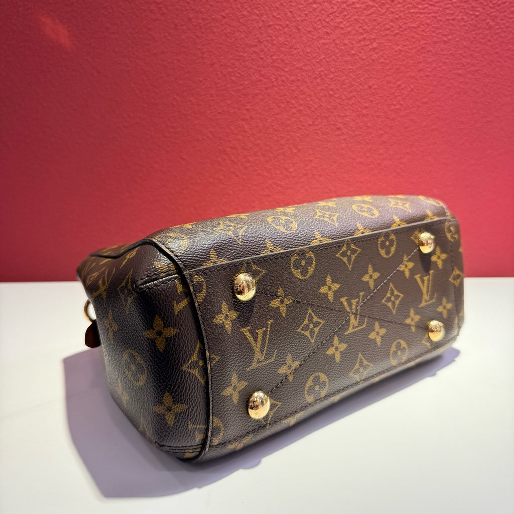 Louis Vuitton Montaigne Bb Crossbody 29.0x 20.0x 13.0 cm M41055