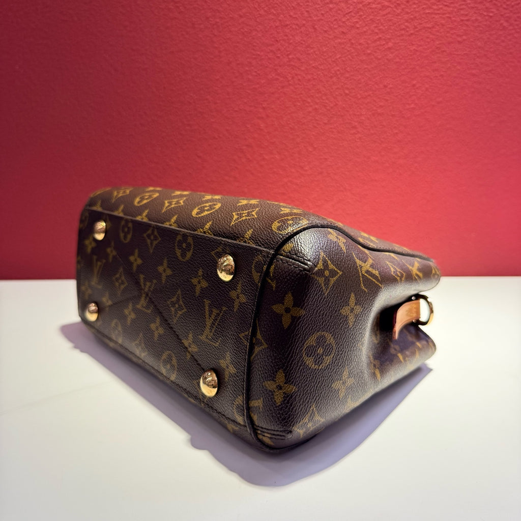 Louis Vuitton Montaigne Bb Crossbody 29.0x 20.0x 13.0 cm M41055