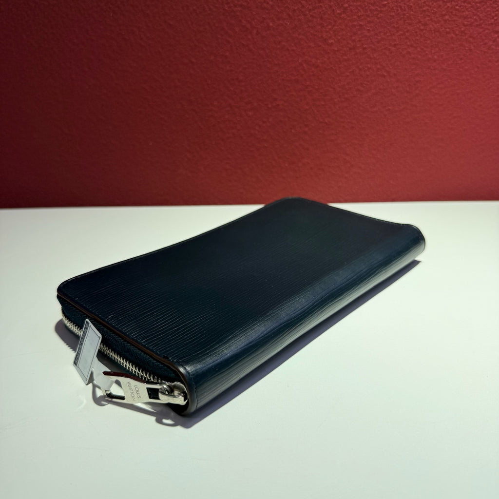 Louis Vuitton Blue Clutch 21.0x12.0cm