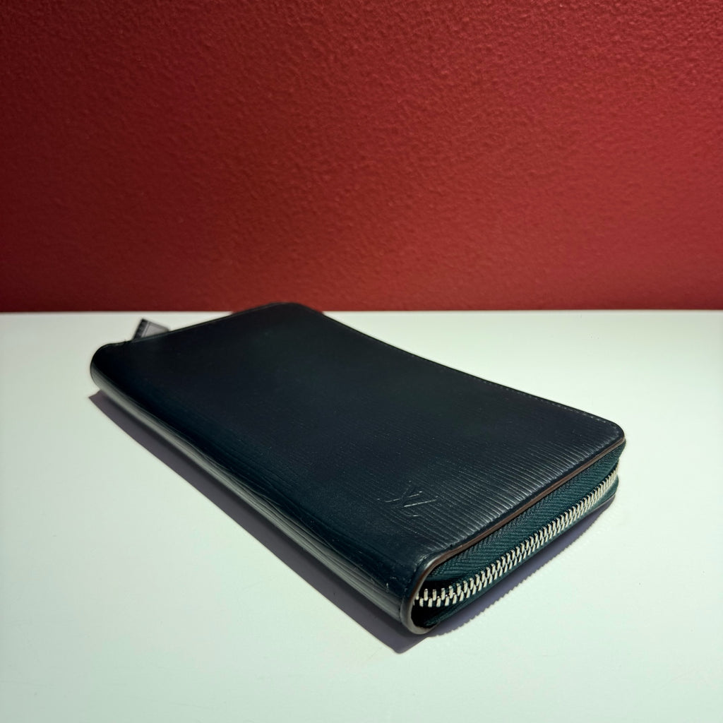 Louis Vuitton Blue Clutch 21.0x12.0cm