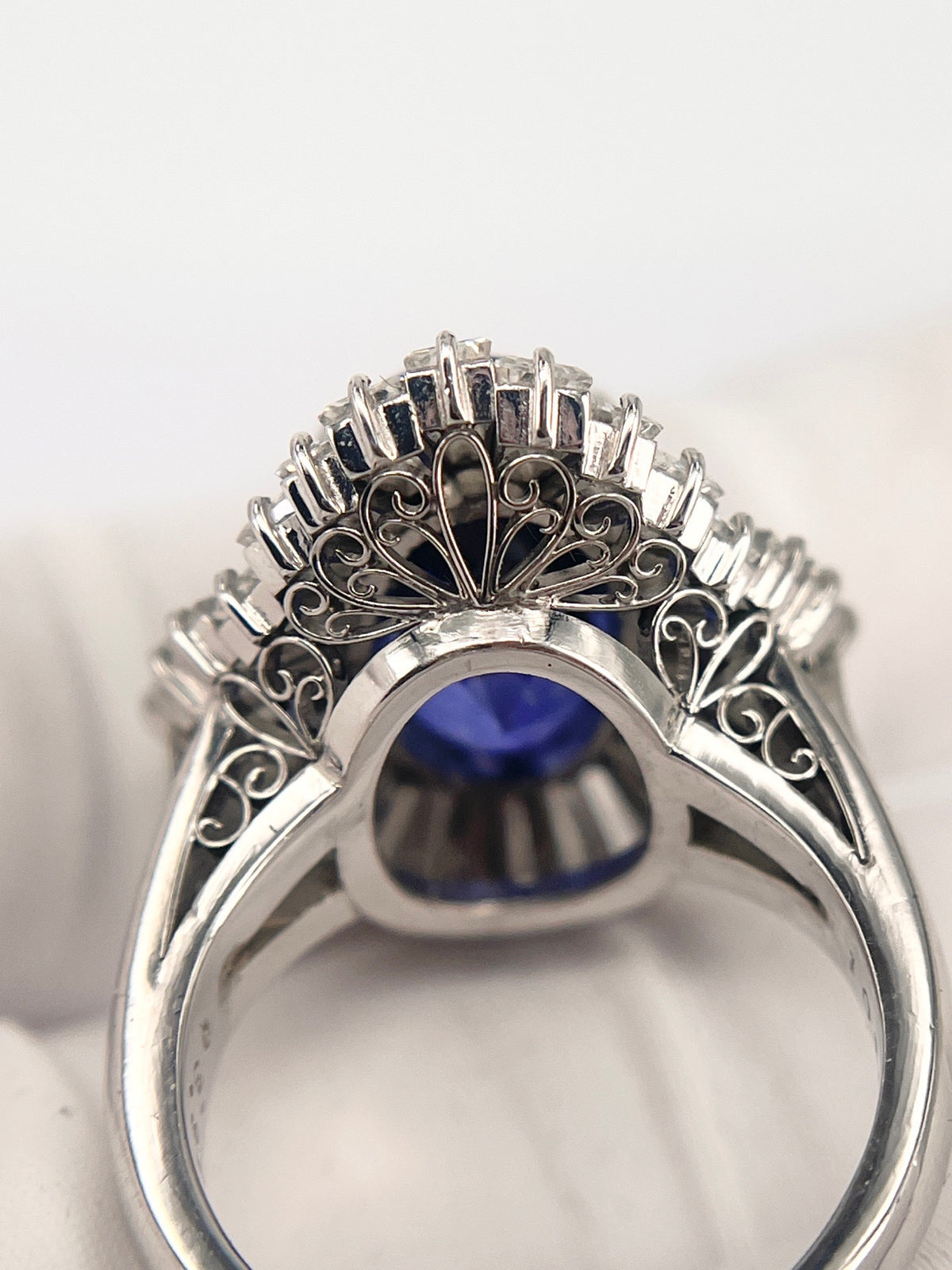 空白 Ring
