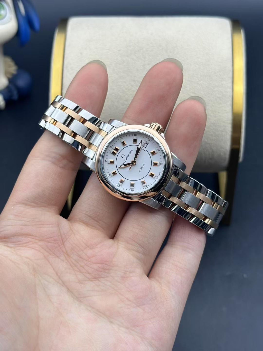 Carl F.Bucherer Pahlavi Rose gold Automatic (self-winding) watch 27 millimeters 00.10621.07.77.21
