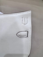 Hermes Jypsiere mini shoulder bag 22 cm long x 14.8 cm deep x 5.3 cm wide H083982CKAI