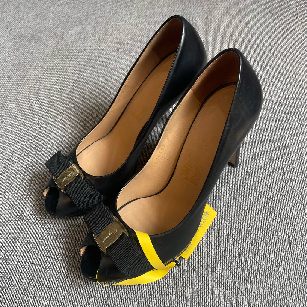 Salvatore Ferragamo Black High heels