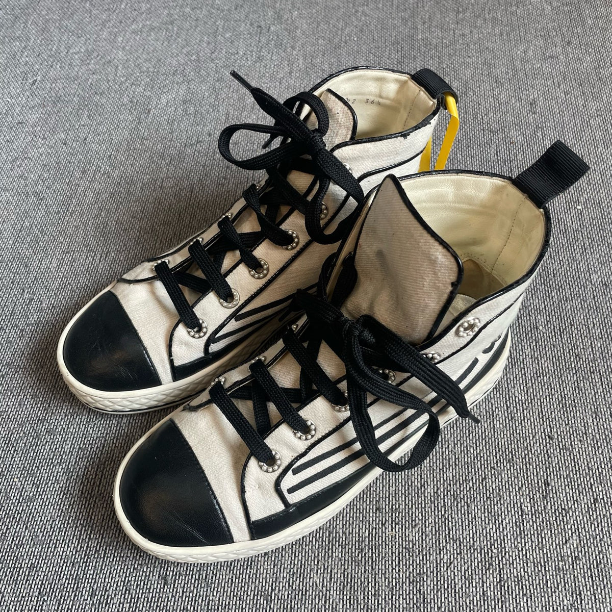 空白 Canvas White Skate shoes