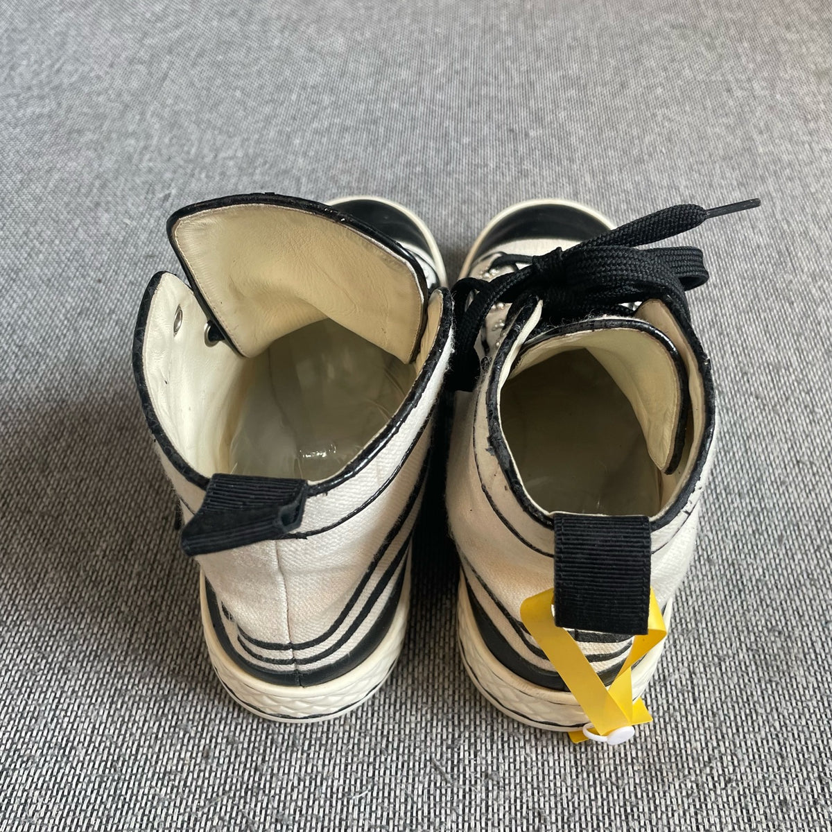 空白 Canvas White Skate shoes
