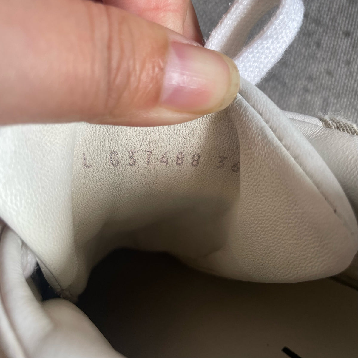 Chanel Leather White Skate shoes