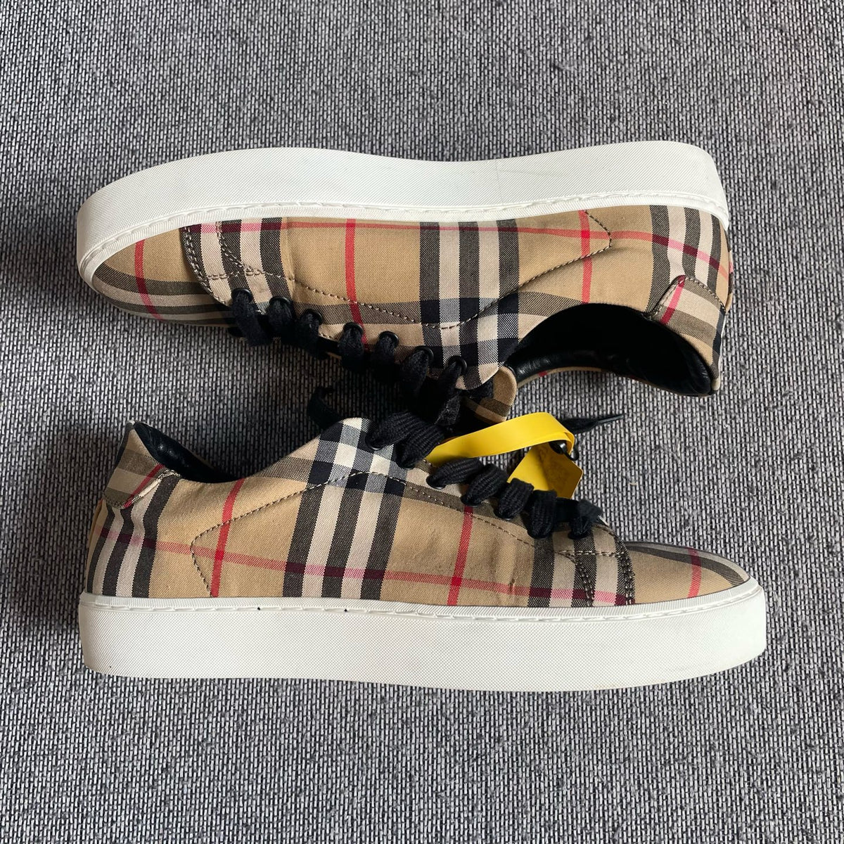 Burberry Brown Skate shoes