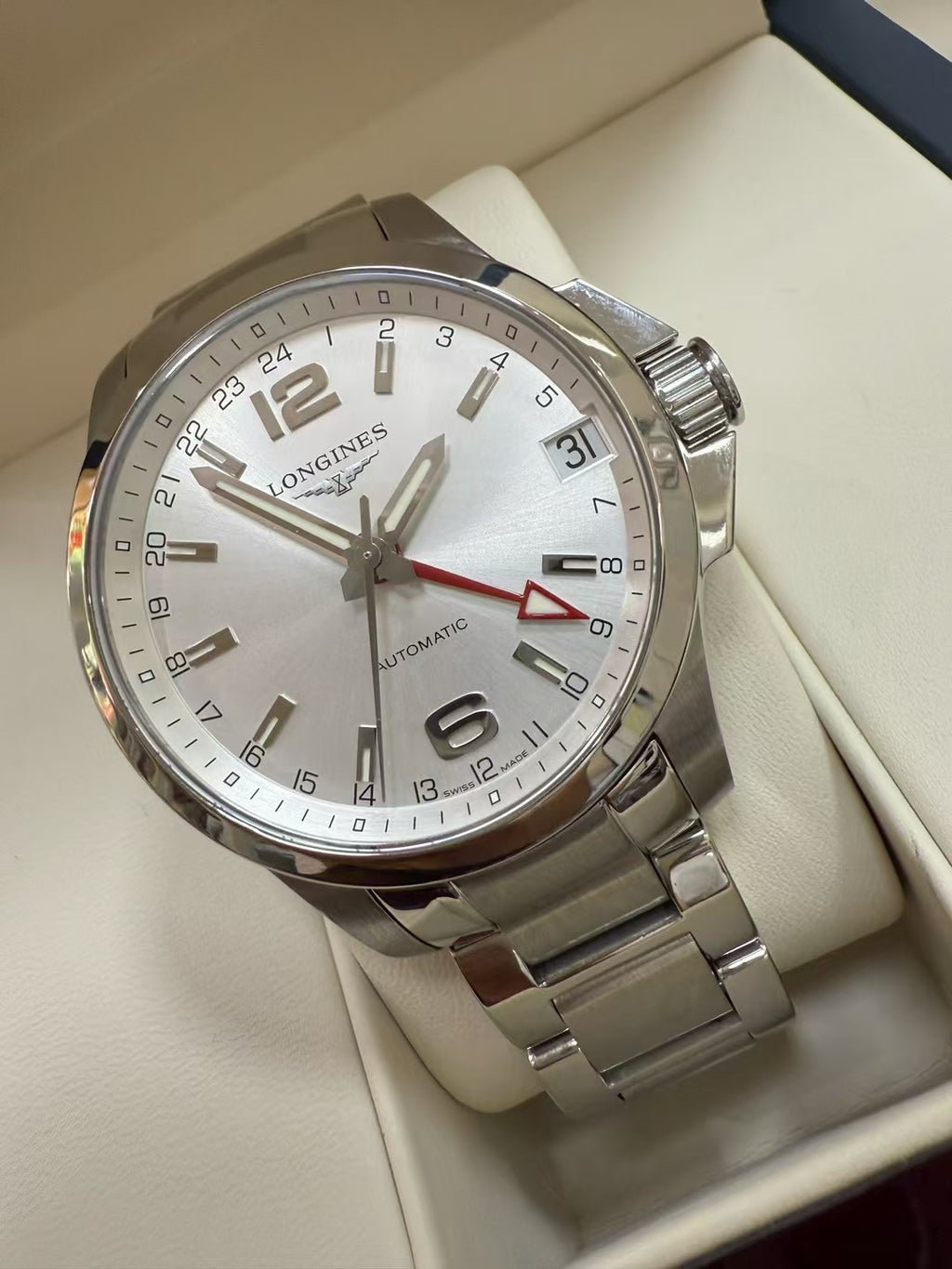 Longines Conquest Series White Automatic (self-winding) watch 41.00 MM L3.687.4.76.6