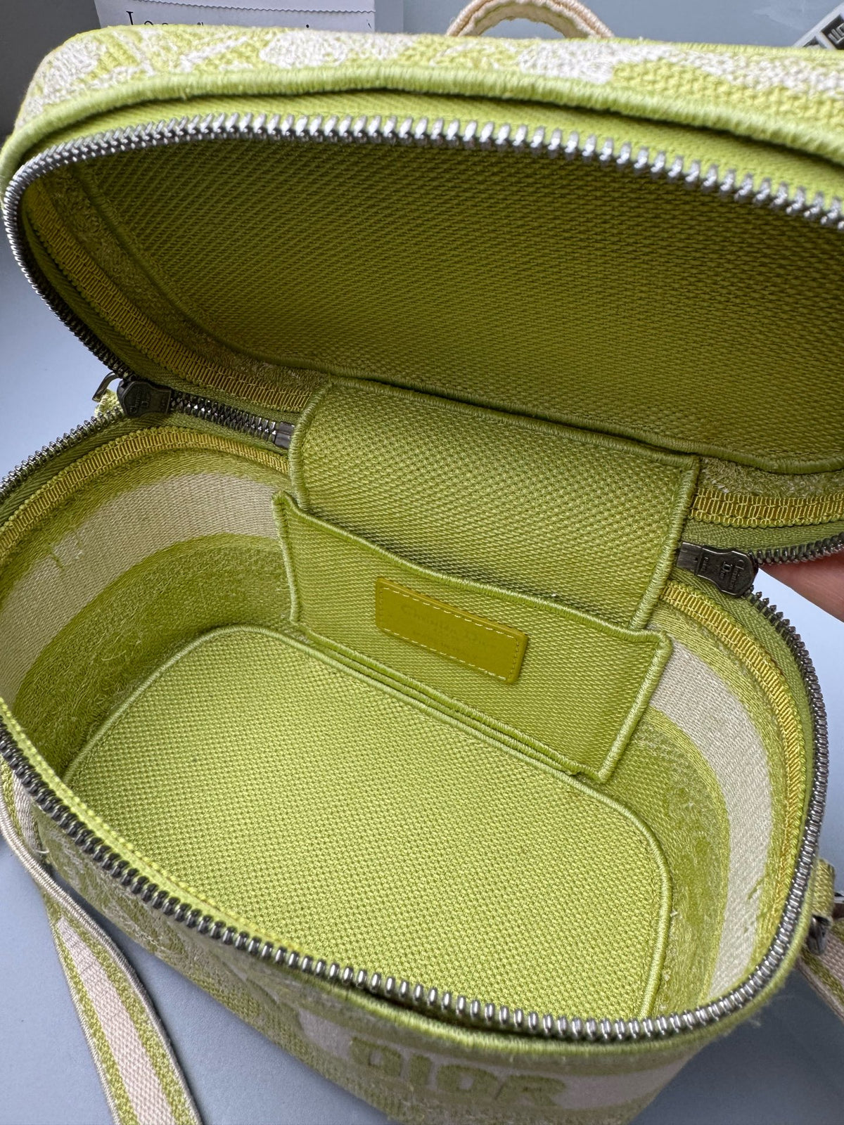 Dior