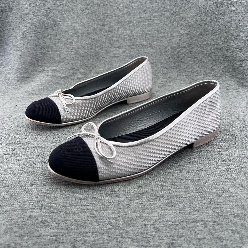Chanel Flat shoes