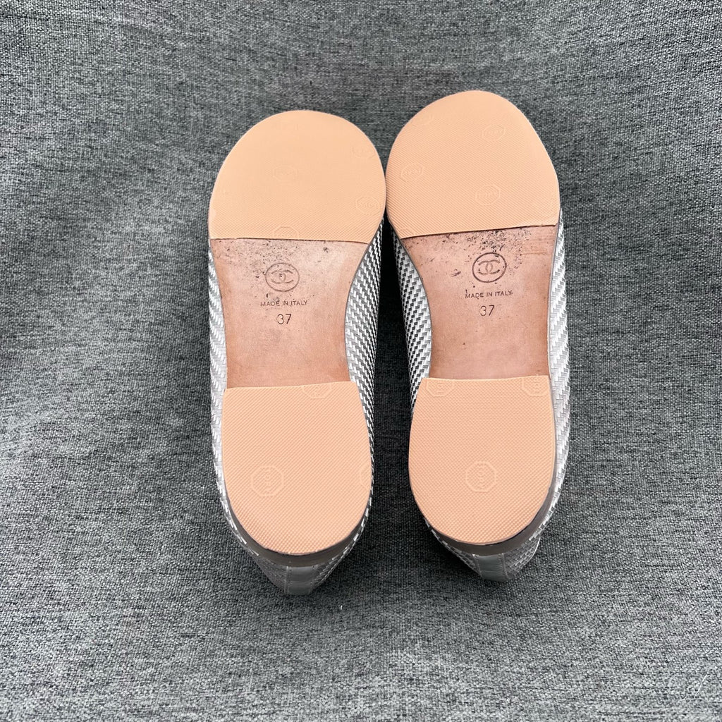 Chanel Flat shoes