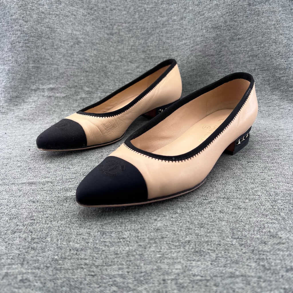 Chanel Flat shoes
