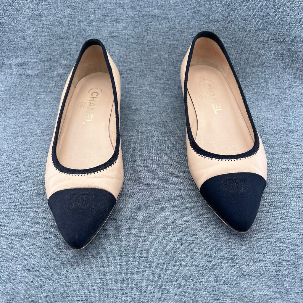 Chanel Flat shoes