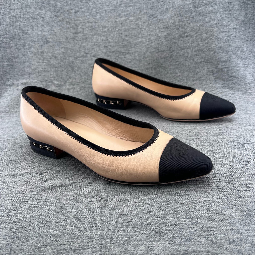 Chanel Flat shoes