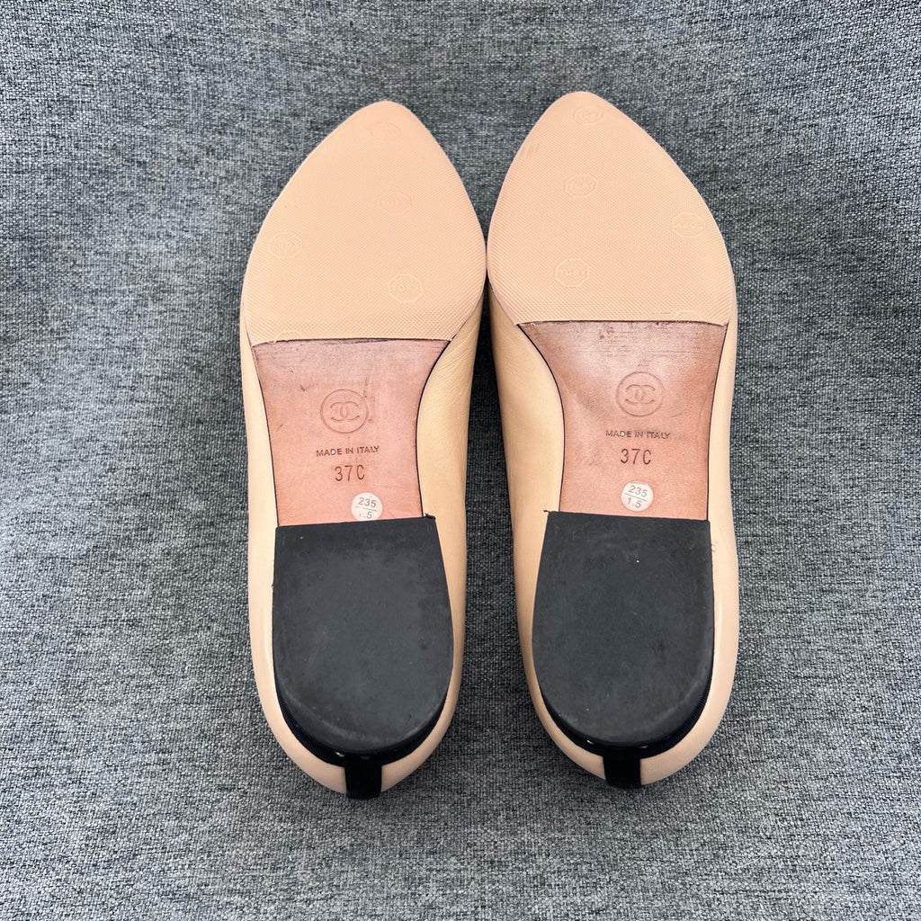 Chanel Flat shoes