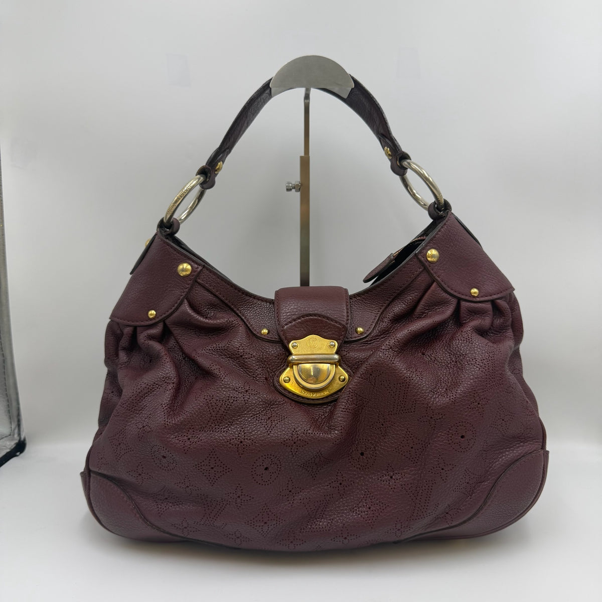 Louis Vuitton Length 35 x Width 12 x Height 26 cm M93444