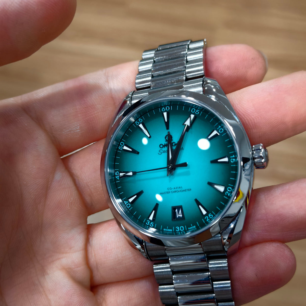 Omega Seahorse series 41  220.10.41.21.03.006