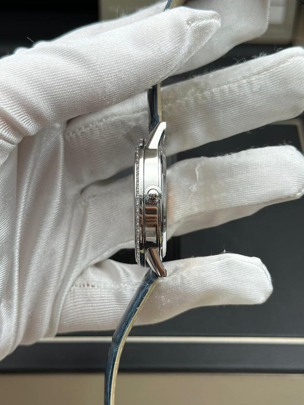 Jaeger LeCoultre Automatic (self-winding) watch