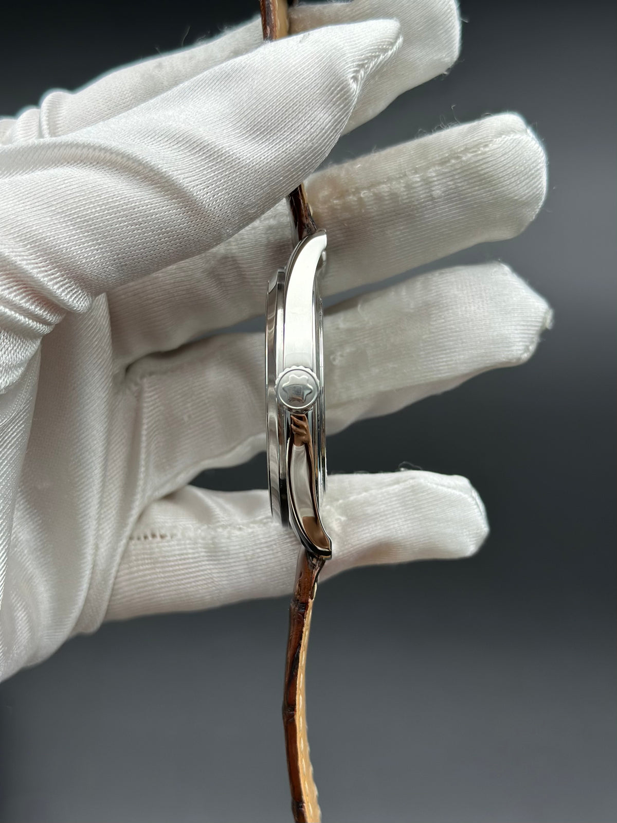 Montblanc Rose gold Automatic (self-winding) watch
