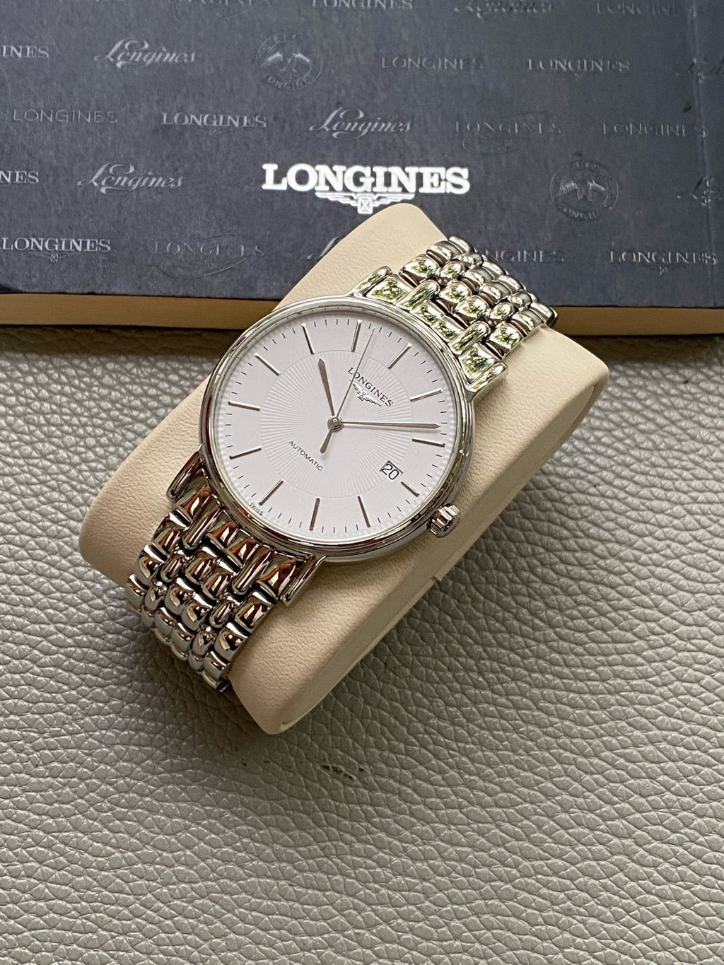 Longines Elegance White Automatic (self-winding) watch 38 millimeters L4.921.4.18.6