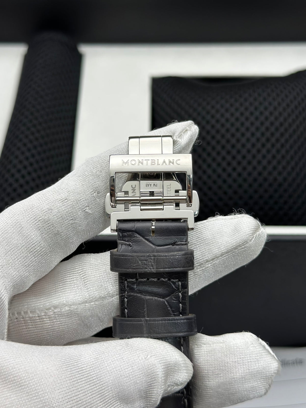 Montblanc White Automatic (self-winding) watch