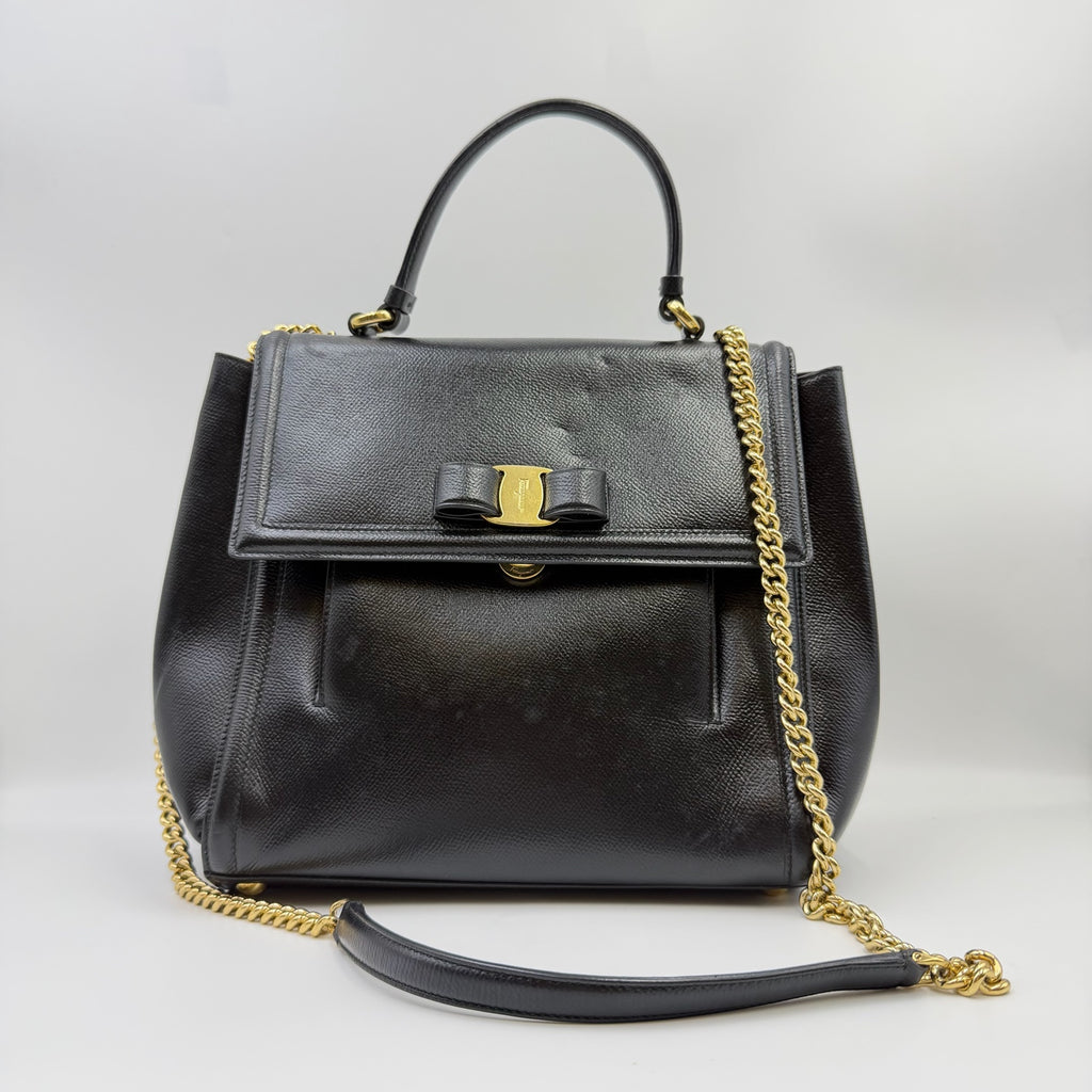 Salvatore Ferragamo Length: 23.5 cm, Width: 13 cm, Height: 20 cm 21G697-674317