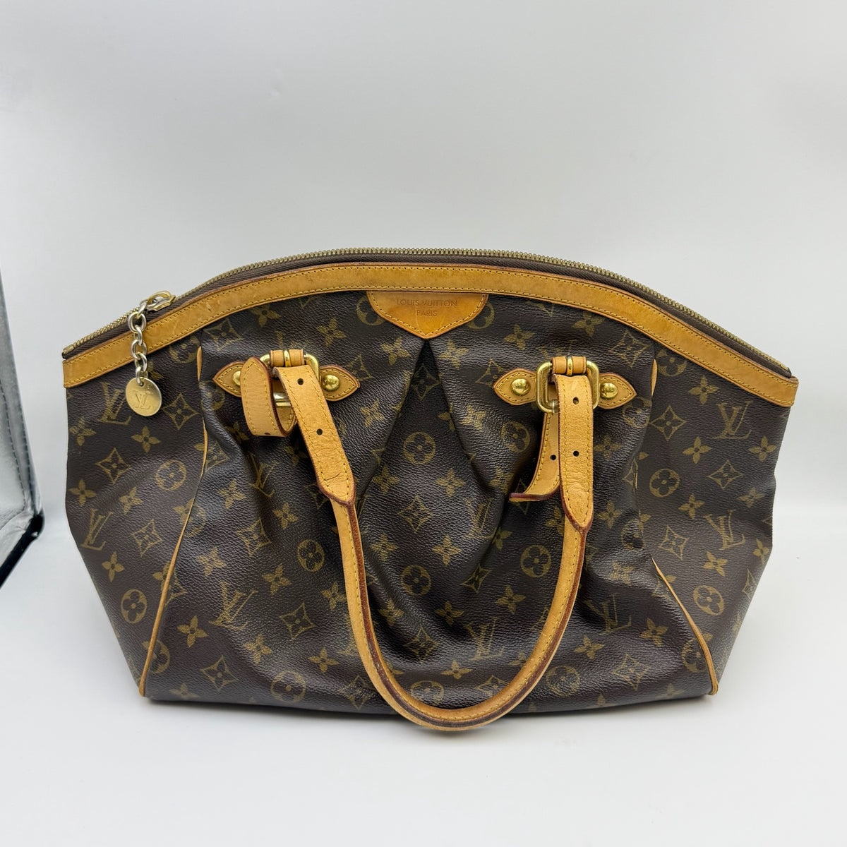 Louis Vuitton Leather Length 33 cm x Width 18 cm x Height 32 cm M40144
