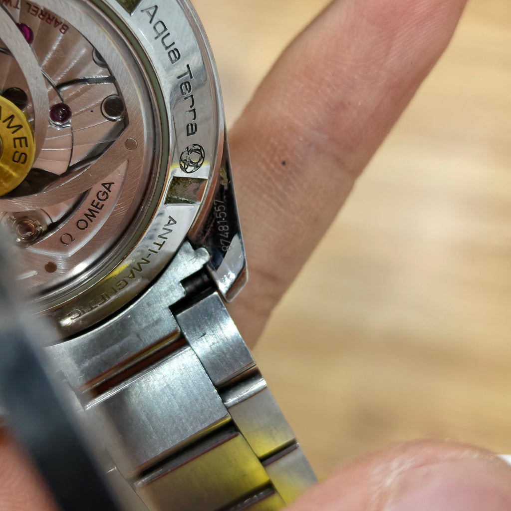 Omega Seahorse Automatic (self-winding) watch 41.5 millimeters 231.10.42.21.03.004