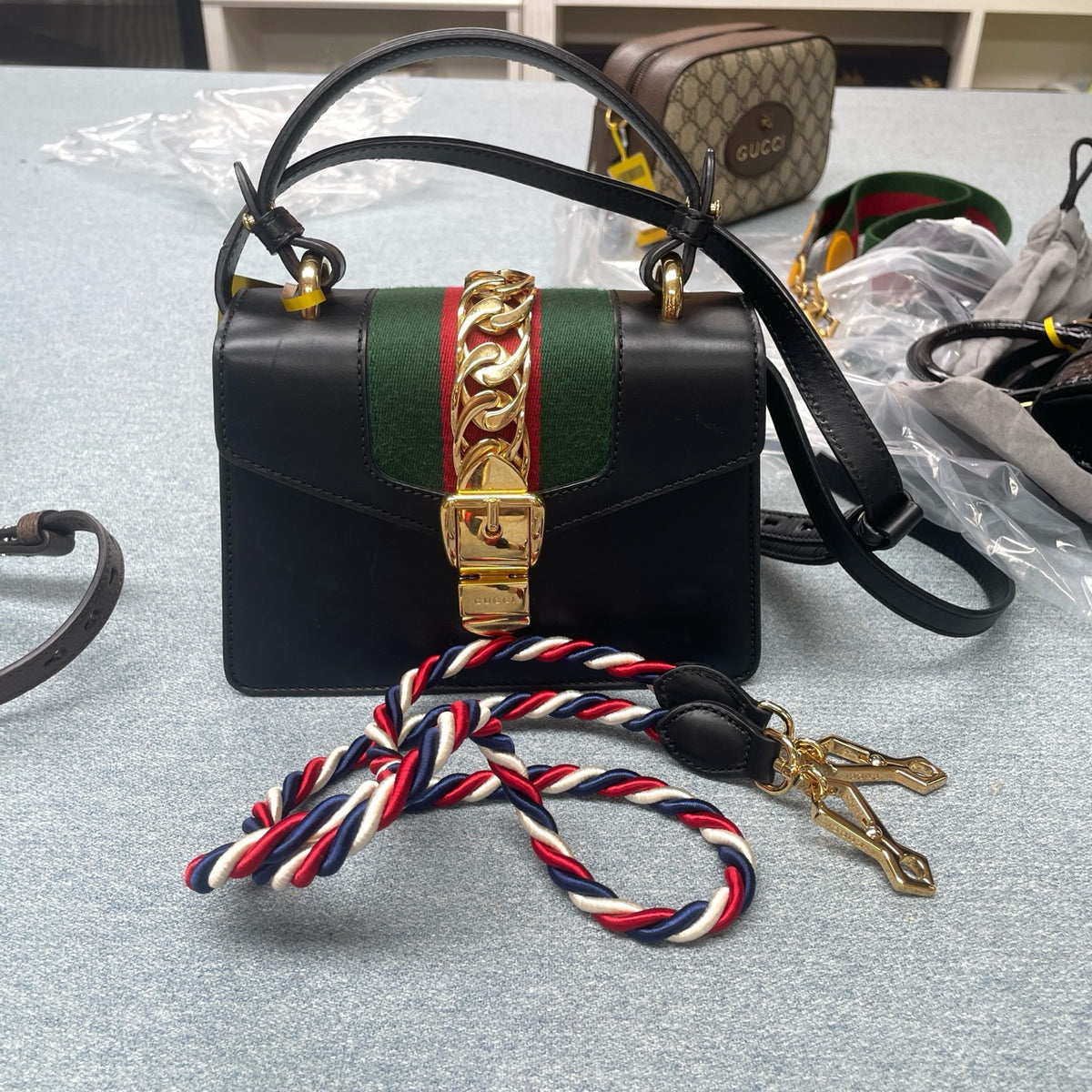 Gucci Black Satchel 470270D4ZAG8015