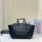 Gucci Black Length 27 x Width 15 x Height 24 cm