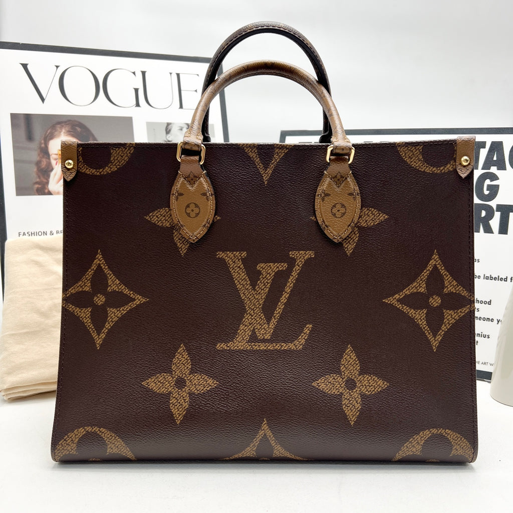 Louis Vuitton Shoulder Bag