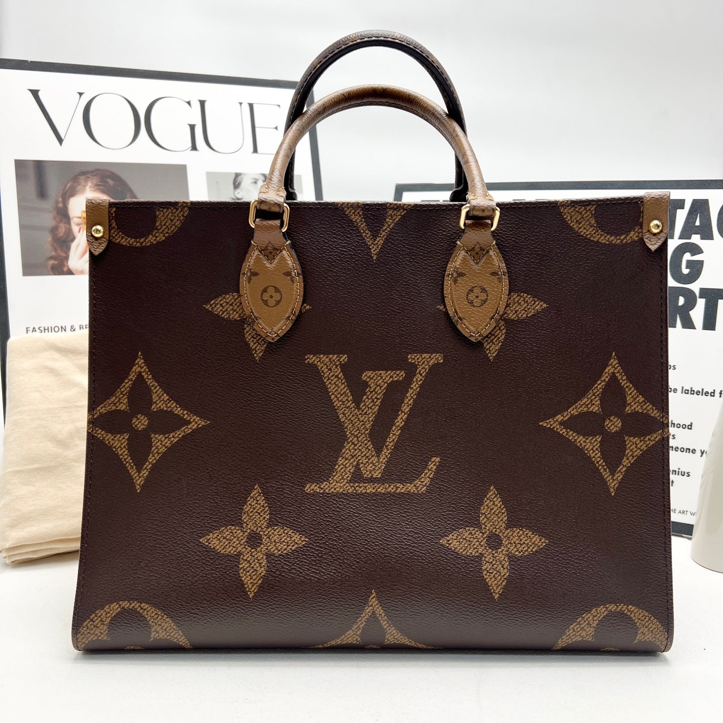 Louis Vuitton Shoulder Bag