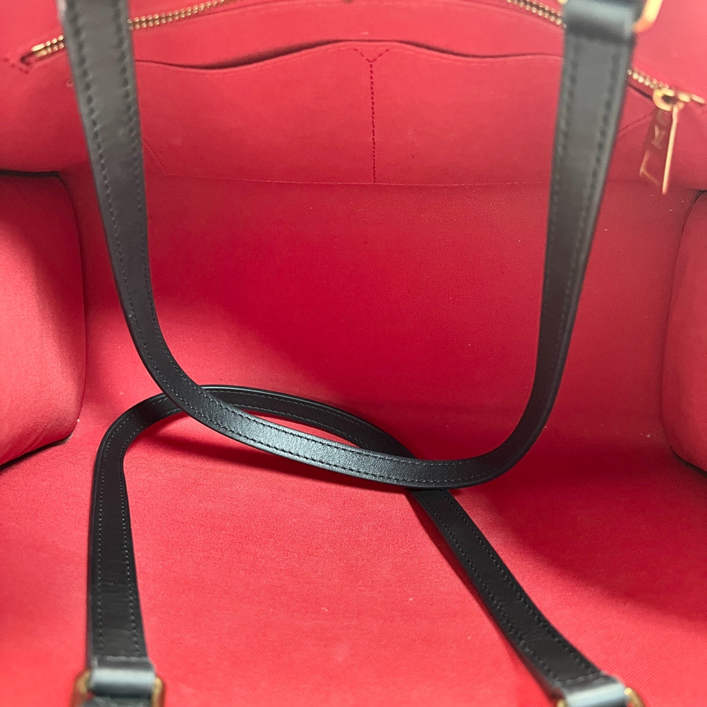 Louis Vuitton Shoulder Bag