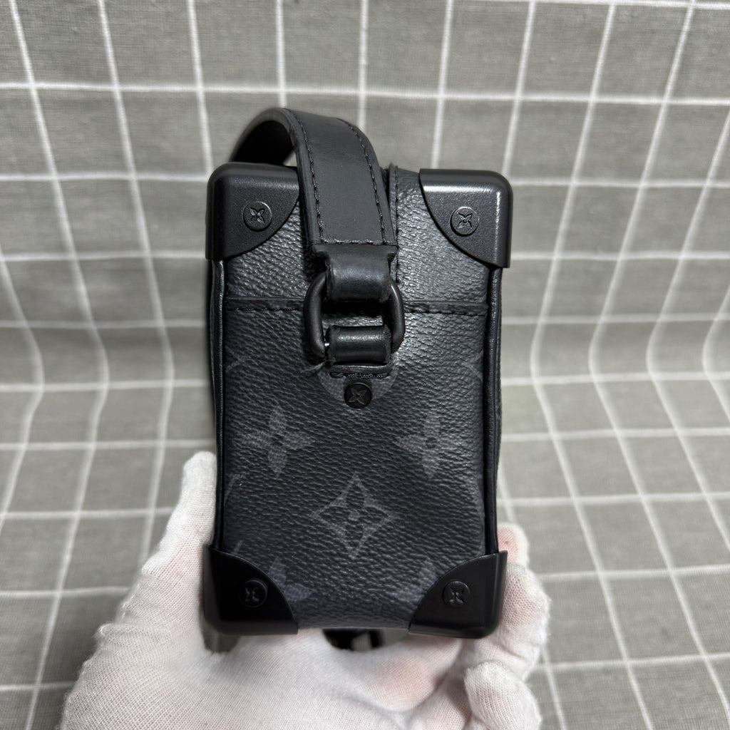 Louis Vuitton Soft Trunk Leather Crossbody M55702