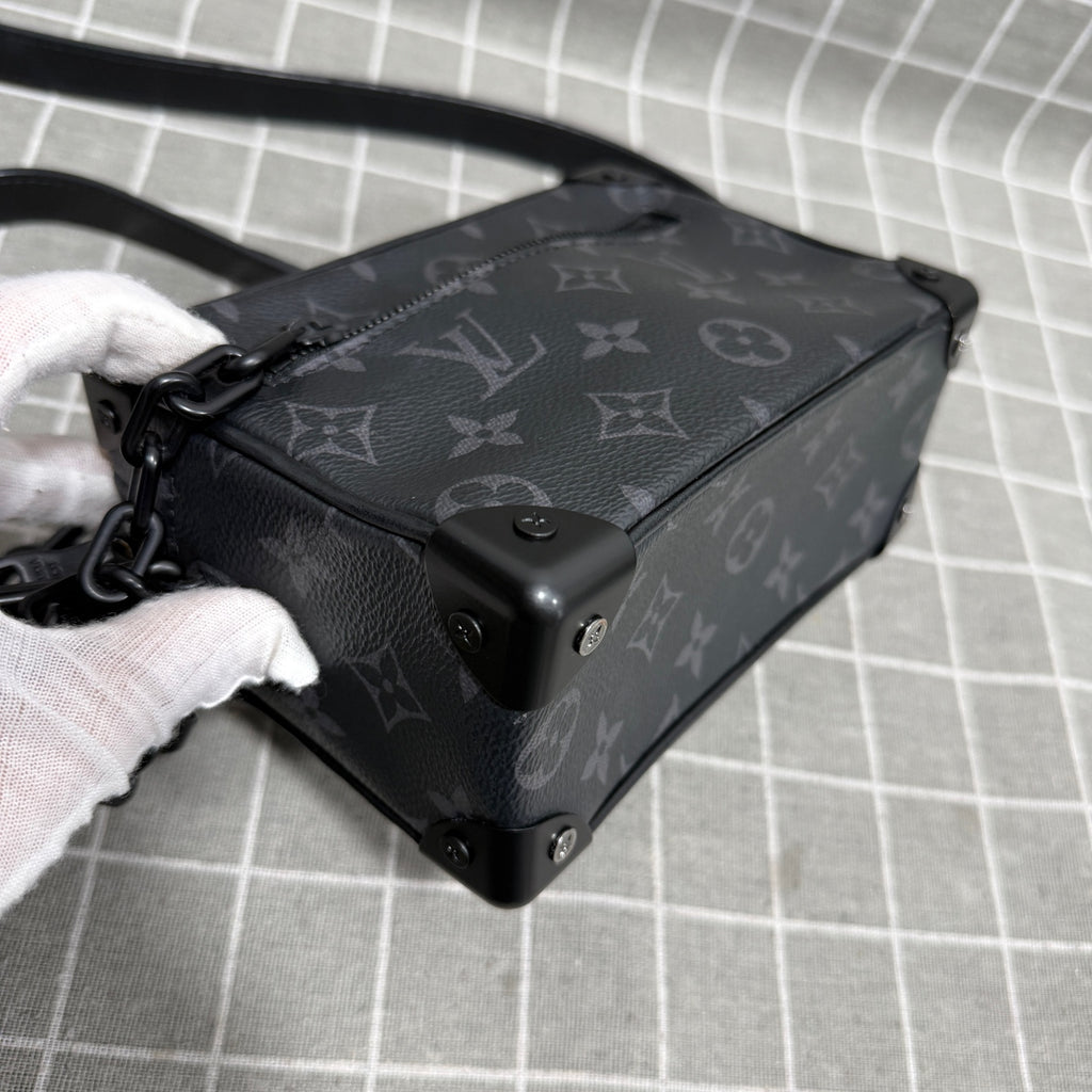 Louis Vuitton Soft Trunk Leather Crossbody M55702