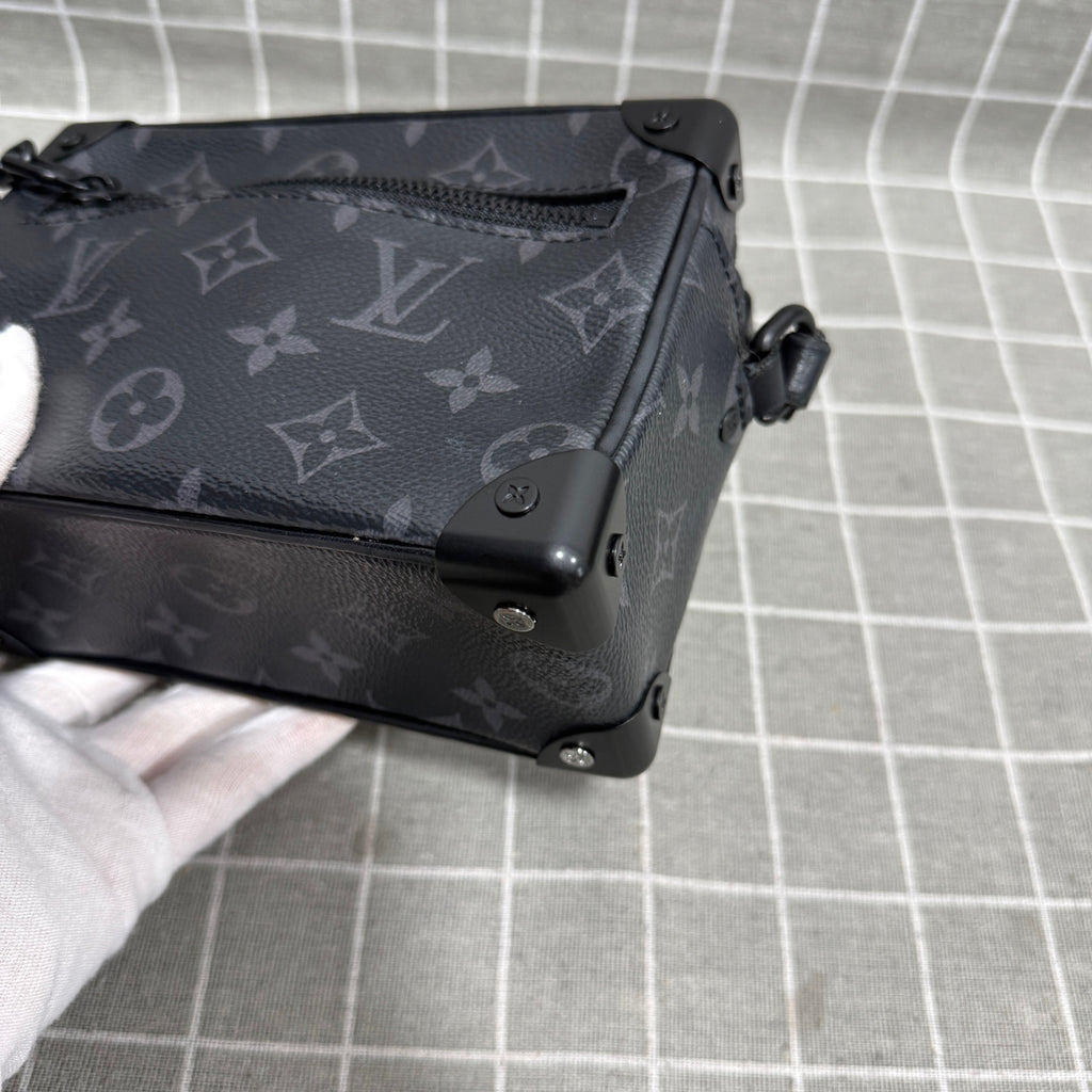Louis Vuitton Soft Trunk Leather Crossbody M55702